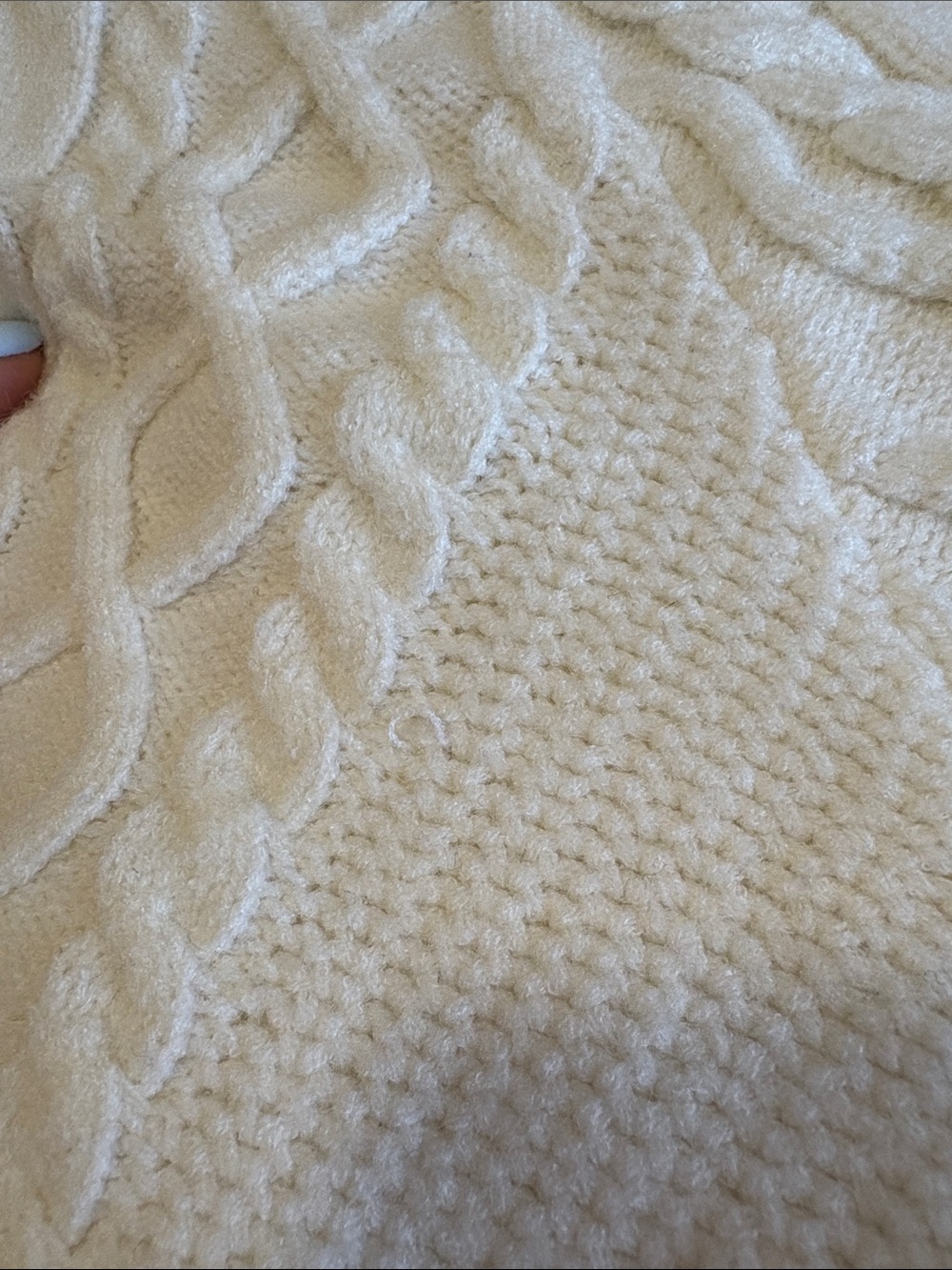 Classic Cable-Knit White Women's Sweater - Picture 5 of 7